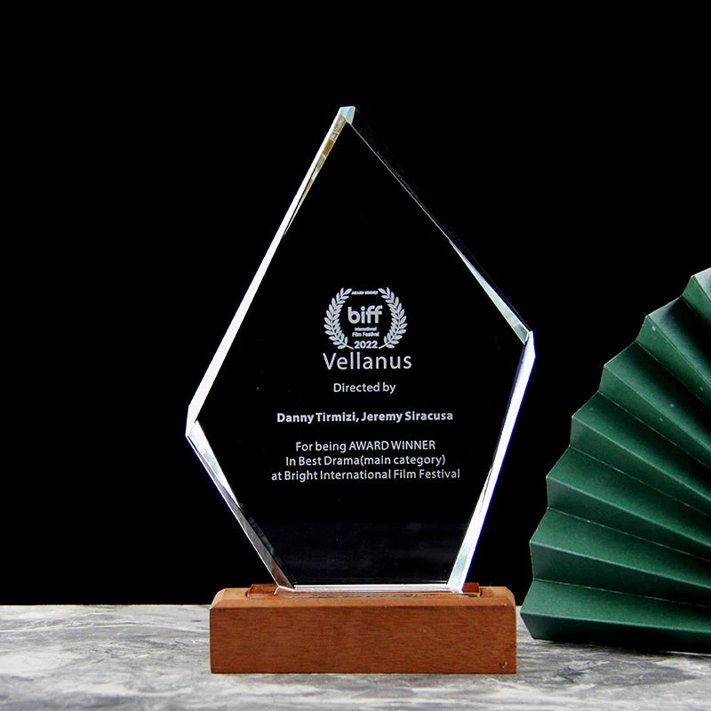Hot Sell Crystal Trophy Free Custom Engraving Logo Annual Outstanding Staff Award Business Event Souvenir Winner Prize Gifts