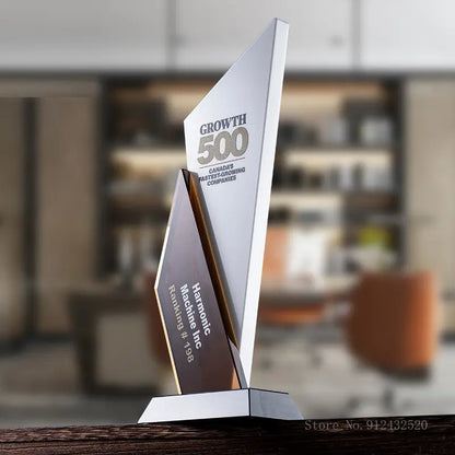 Creative Customized K9 Crystal Trophy, Engraved Upscale Authorization Plate, Honor Award, Excellent Employee Trophy, 1Pc